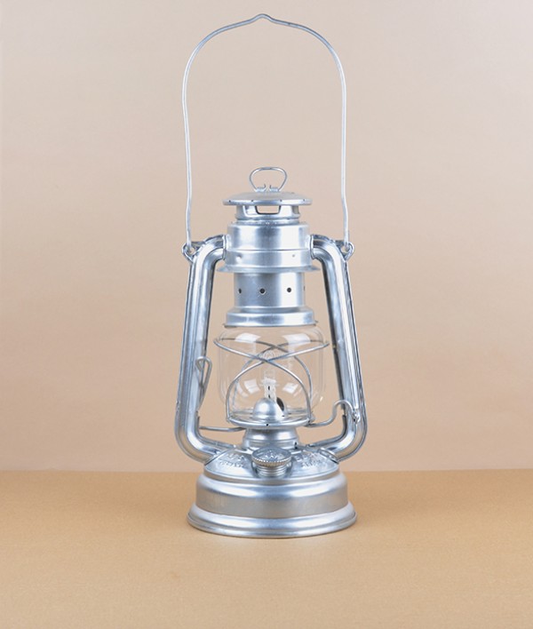 Feuerhand 276 storm lantern, galvanised