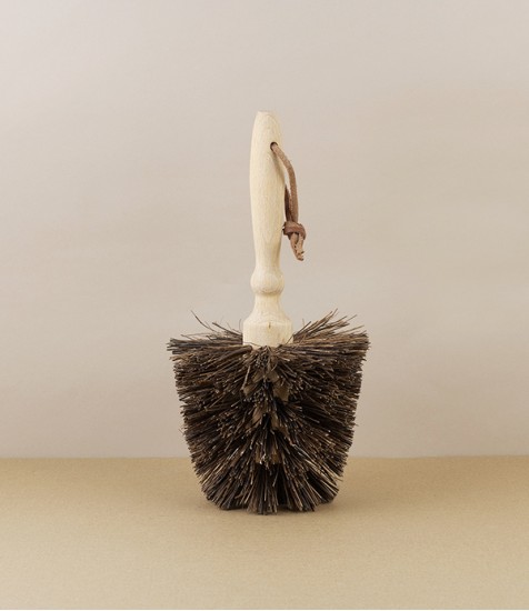Flowerpot Brush, Bahia Fibre and Beech Wood