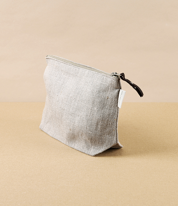 Lithuanian Linen Zippered Pouch with Gusset, Natural