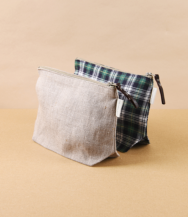 Lithuanian Linen Zippered Pouch with Gusset, Green Tartan