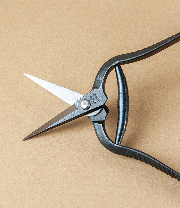 Kobayashi Forged Carbon Steel Garden Snips (Shinshū Type)