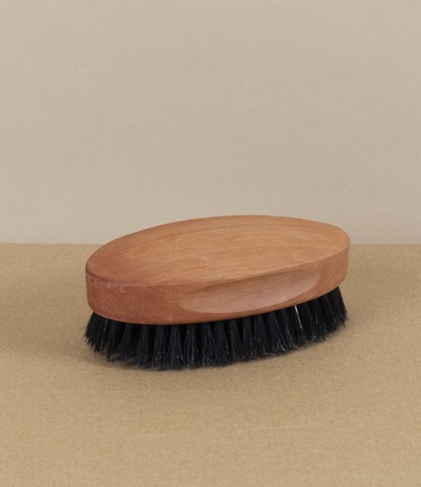 Gentlemen's hairbrush, pear wood & wild bristle