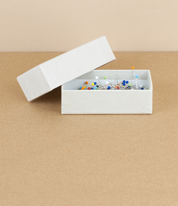 French glass headed pins, Assorted colours