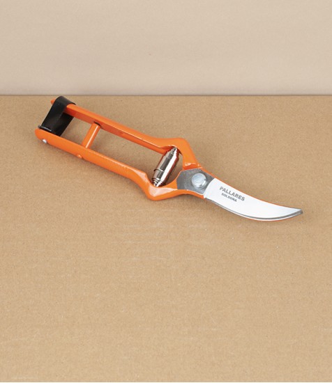 Spanish Grape Harvesting Snips, Curved Blades