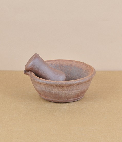 Hand-Thrown Grinding Bowl for Spices and Dressings