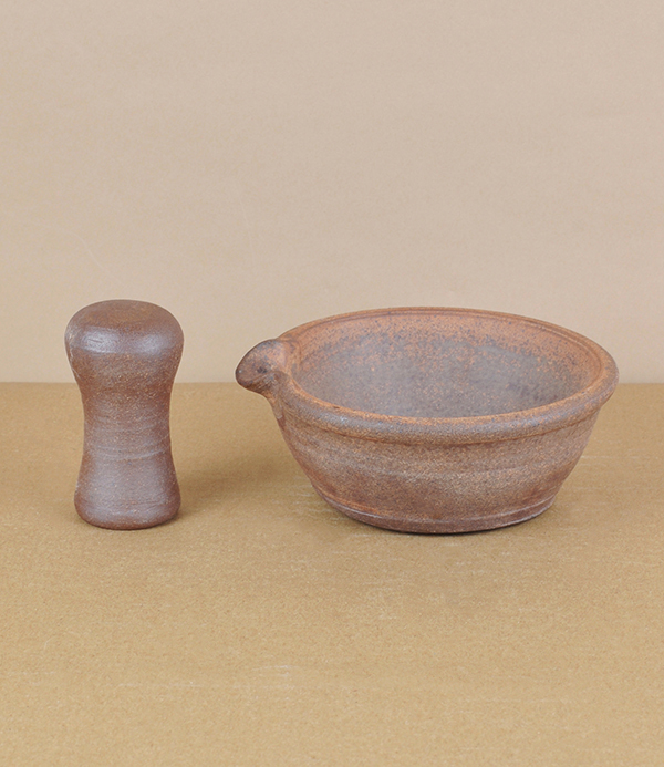 Hand-Thrown Grinding Bowl for Spices and Dressings