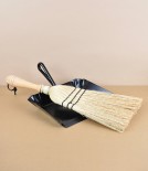 Rice straw hand brush with wooden handle
