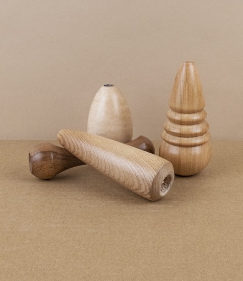 Oxfordshire hand-turned light pull