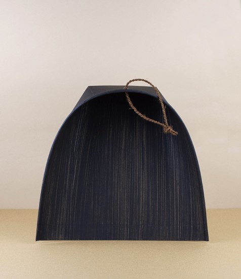 Harimi Paper Dustpan with Shuro Hanging Loop