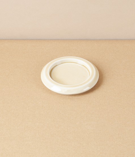Seto Porcelain Hibi Incense Tray, Circular Yellow