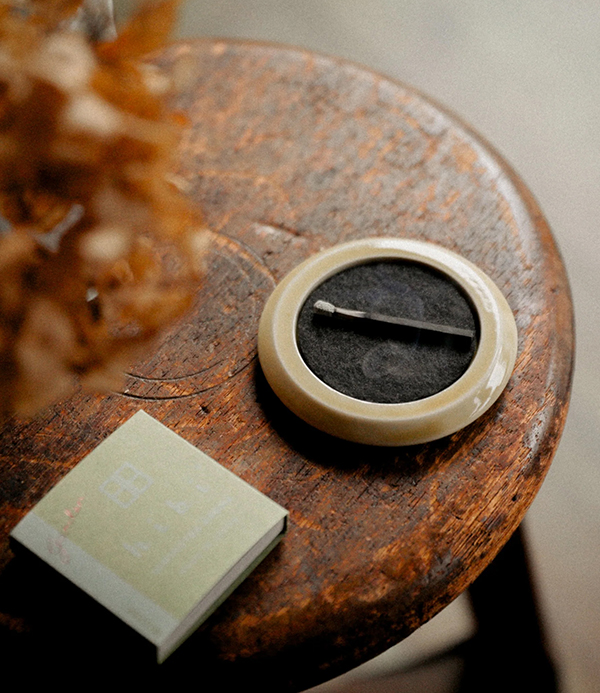 Seto Porcelain Hibi Incense Tray, Circular Yellow