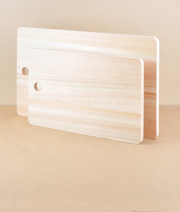 Hinoki cypress cutting board, medium