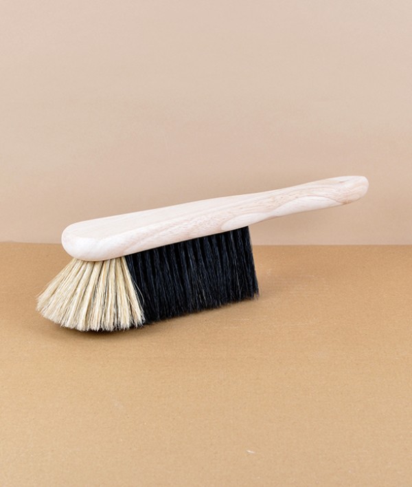 English hand brush, hog bristle