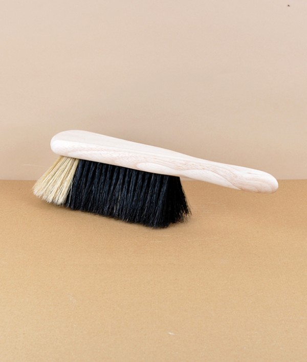 English hand brush, hog bristle