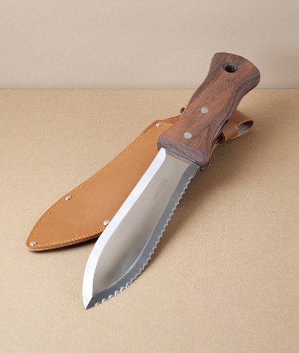 Hori Hori Japanese Gardening Knife, Walnut