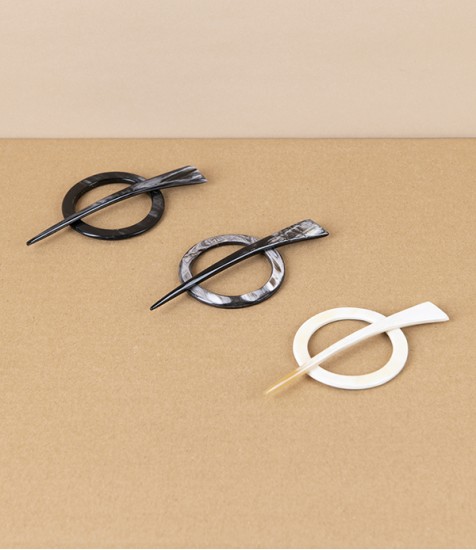 English Hand Made Natural Horn Scarf Clip