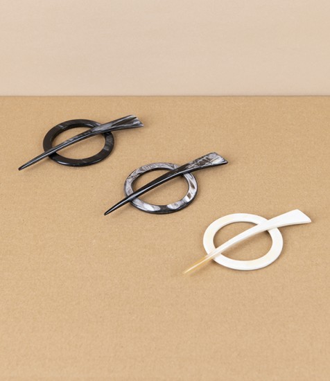 English Hand Made Natural Horn Scarf Clip
