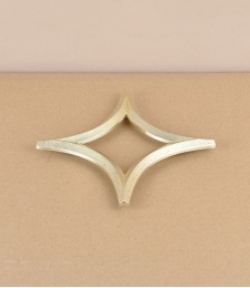 I-Hada Sand Cast brass trivet, Hoshi / Star