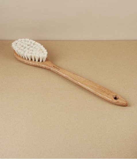 Swedish Long Handled Bathing Brush, Oiled Oak, Horsehair & Tampico