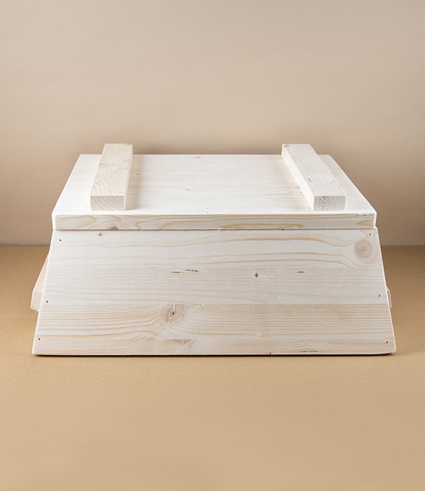 Italian Bread & Pasta Kneading Tank or 'Madia', Pine Wood