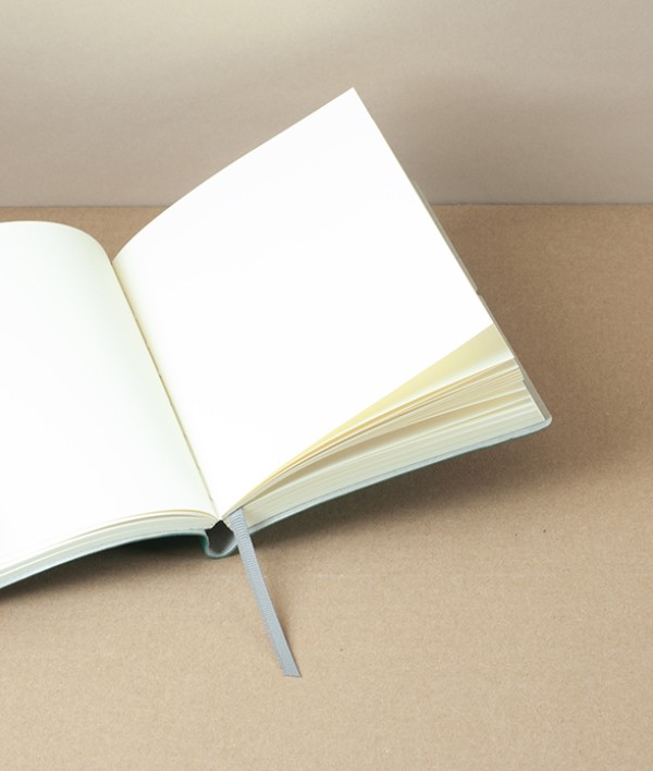 Italian notebook with elastic, B6, Blank, Green