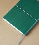 Italian notebook with elastic, B6, Lined and Numbered, Green