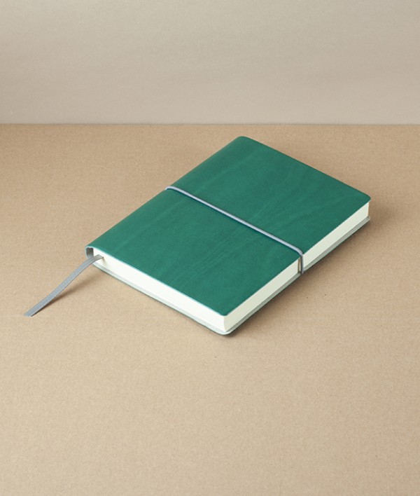 Italian notebook with elastic, B6, Lined and Numbered, Green