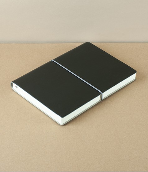 Italian Notebook with Elastic, A5, Lined, Black