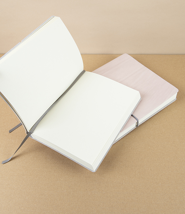 Italian Notebook with Elastic, B6, Plain, Rose