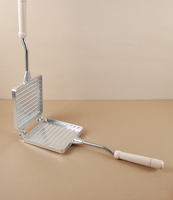 Italian Stovetop Toaster with Wooden Handle