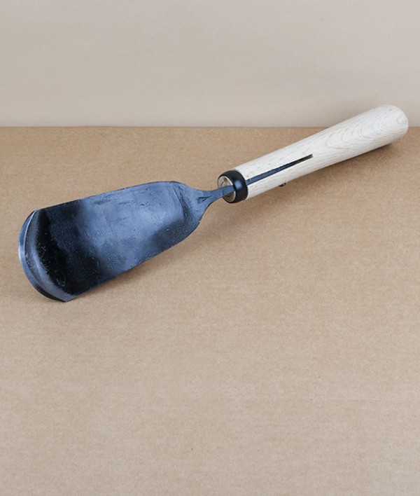 Forged trowel, carbon steel & white oak