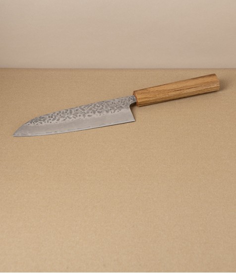 Pateru Oak Santoku, Double Bevelled Damascus Blade, 165mm