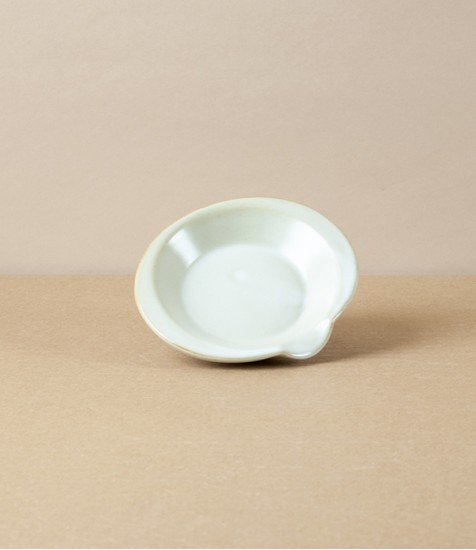 Japanese Porcelain Spoon Rest, White