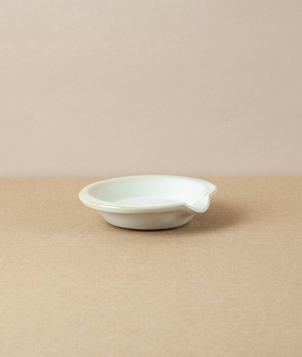 Japanese Porcelain Spoon Rest, White