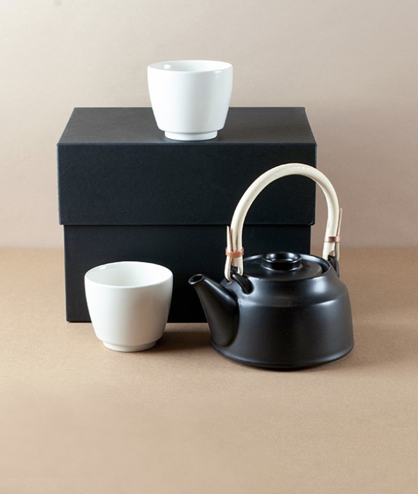 Tatsumi Kato Porcelain Tea Set