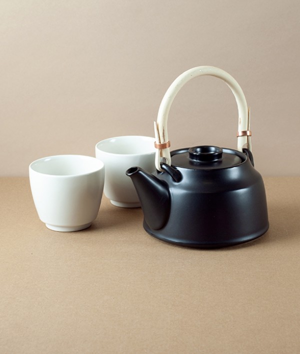 Tatsumi Kato Porcelain Tea Set