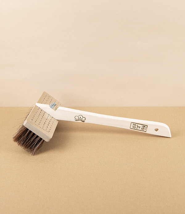 Japanese Tradesmen's Brush with Adjustable Head