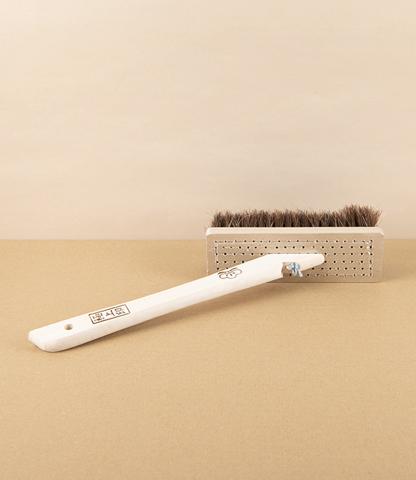 Japanese Tradesmen's Brush with Adjustable Head