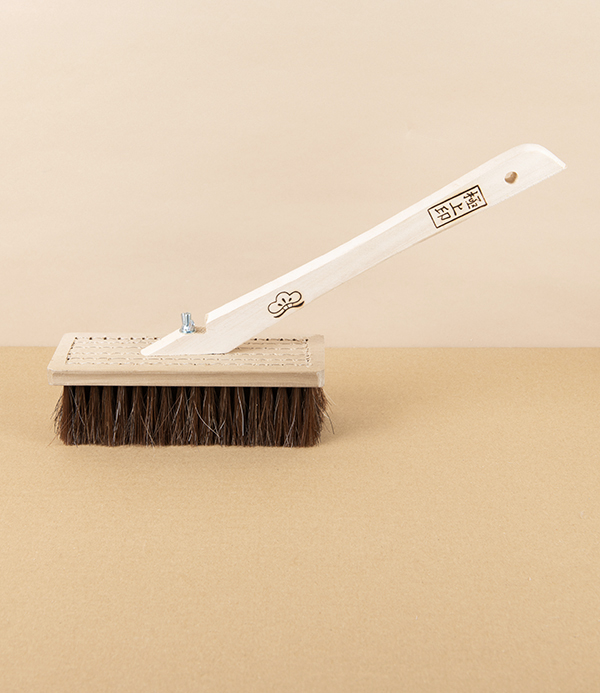 Japanese Tradesmen's Brush with Adjustable Head