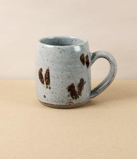 Jack Welbourne Straight Mug, Tenmoku Spotted