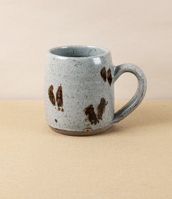 Jack Welbourne Straight Mug, Tenmoku Spotted
