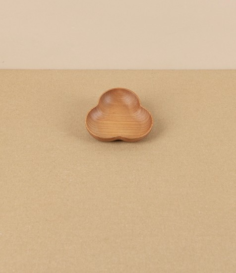 Kito Tiny Wooden Plate, 'Honewort', Cherry Wood