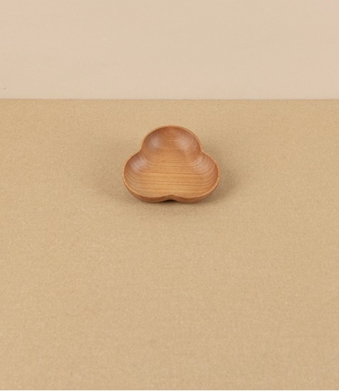 Kito Tiny Wooden Plate, 'Honewort', Cherry Wood