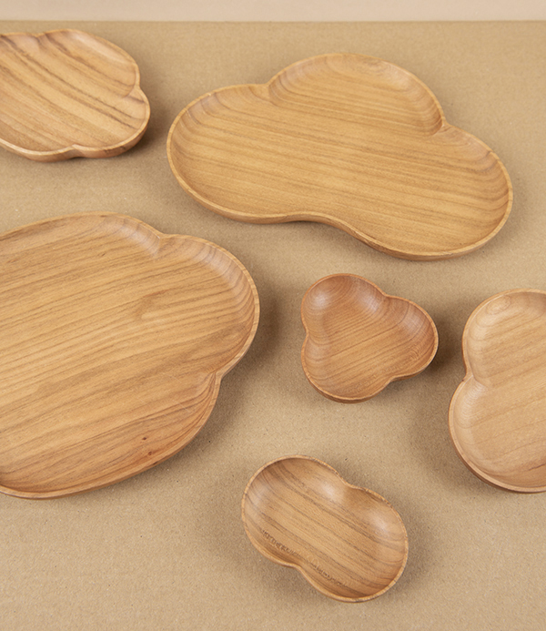 Kito Large Wooden Plate, 'Flowering Quince’, Cherry Wood