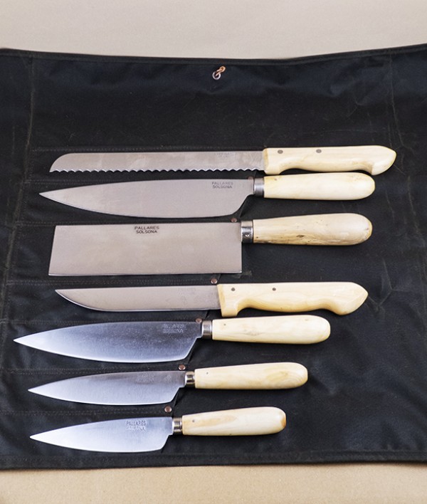 Large Spanish Knife Set & Roll