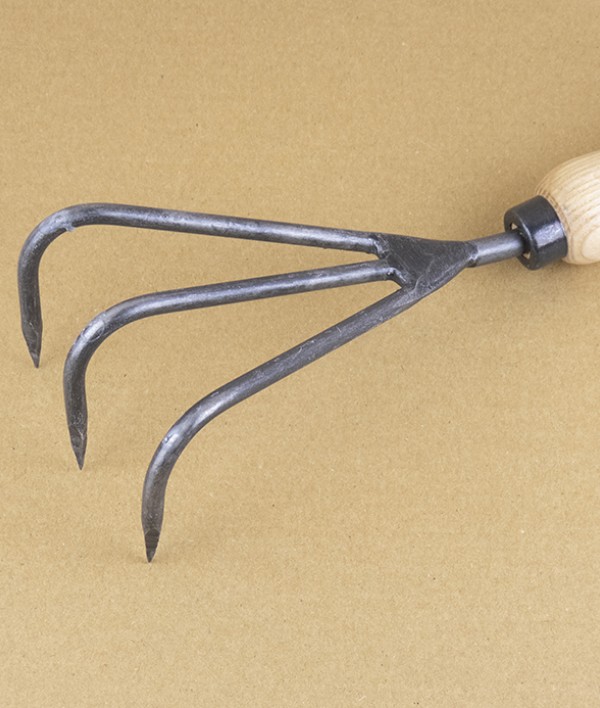 Krumpholz 3 prong cultivator