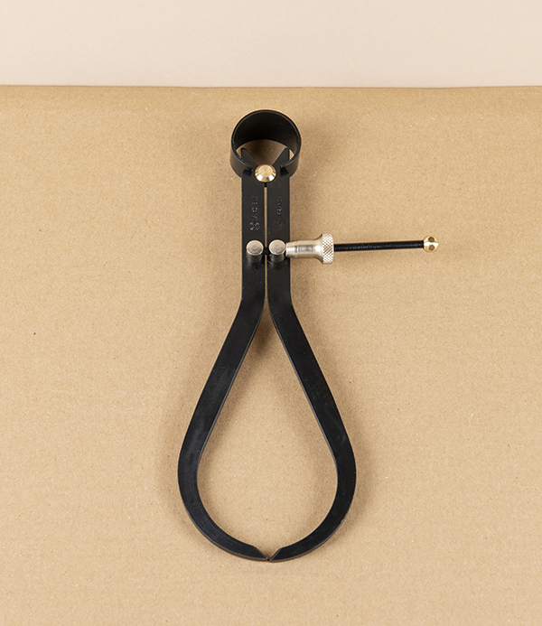 Ledin Outside Spring Caliper, Japanned Steel, 175mm