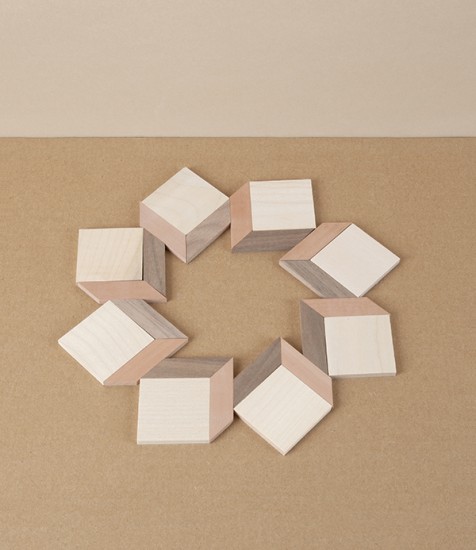 3D Laying Game with Three Woods