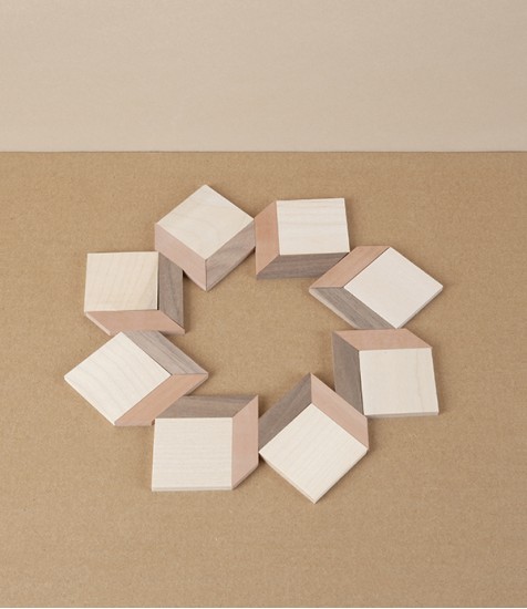 3D Laying Game with Three Woods