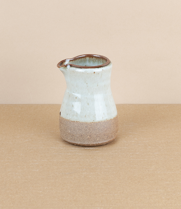 Leach Standard Ware pourer, white